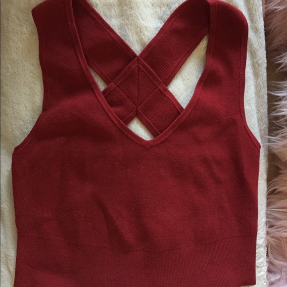 Express crop top - Picture 2 of 5